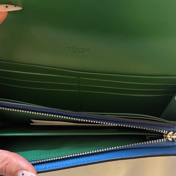 NWT Coach Tri-Color Wallet - Picture 4 of 6